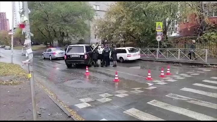 Водитель Land Rover погиб после столкновения на нерегулируемом ...